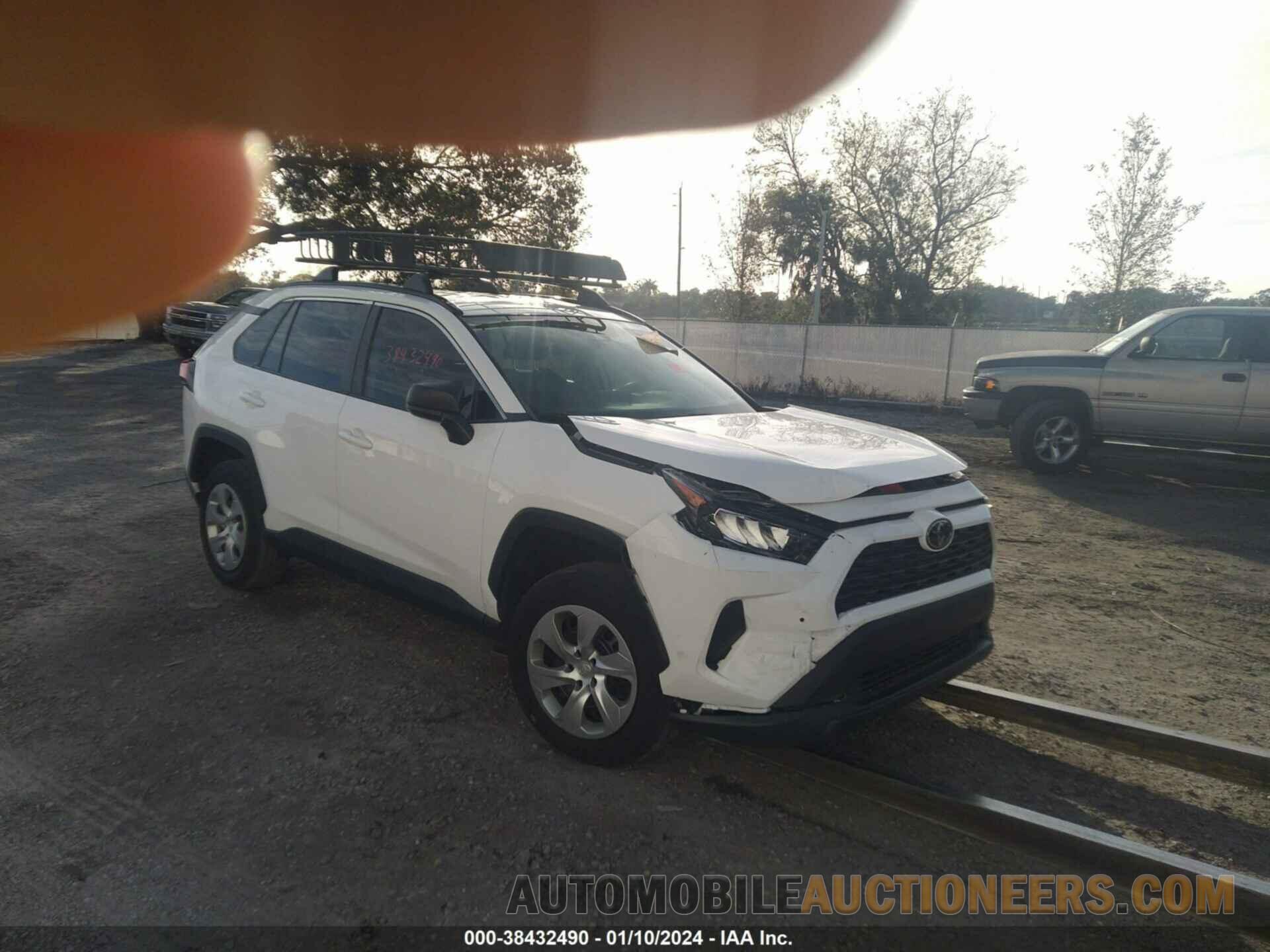 2T3H1RFV9MC140994 TOYOTA RAV4 2021