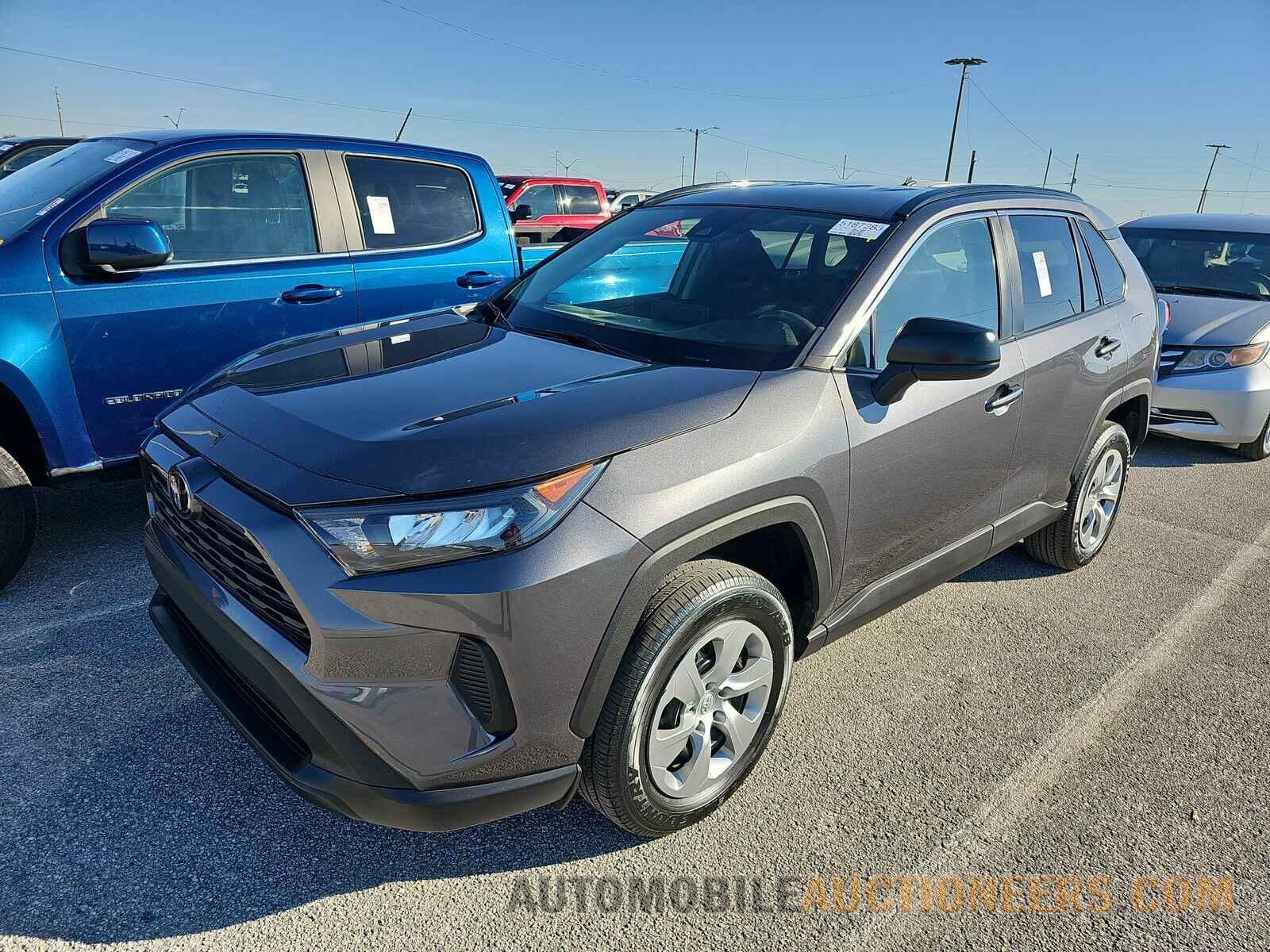 2T3H1RFVXMC166973 Toyota RAV4 2021