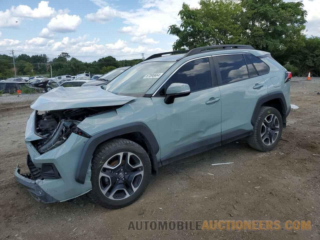 2T3J1RFV0KW003150 TOYOTA RAV4 2019