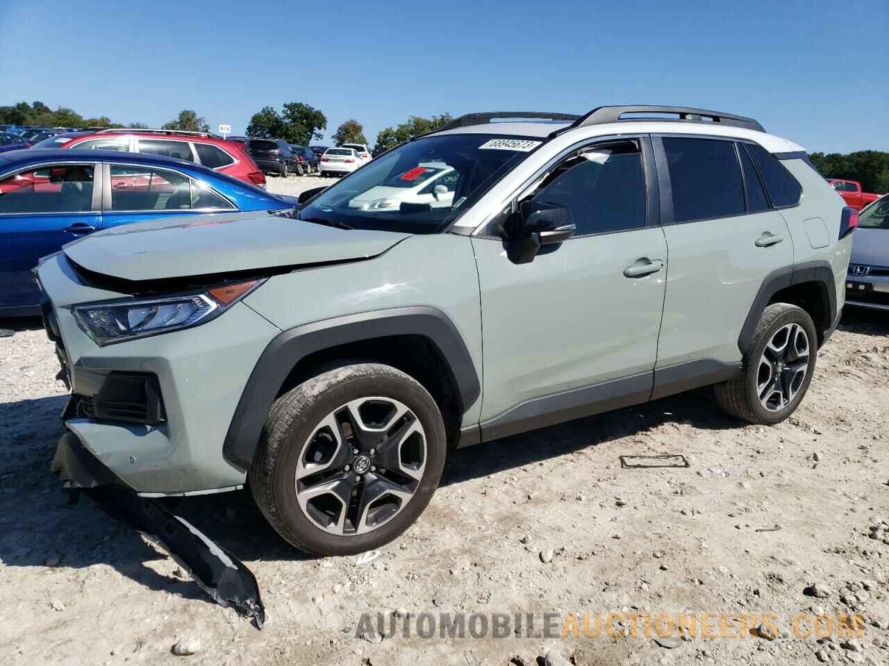 2T3J1RFV0KW016058 TOYOTA RAV4 2019