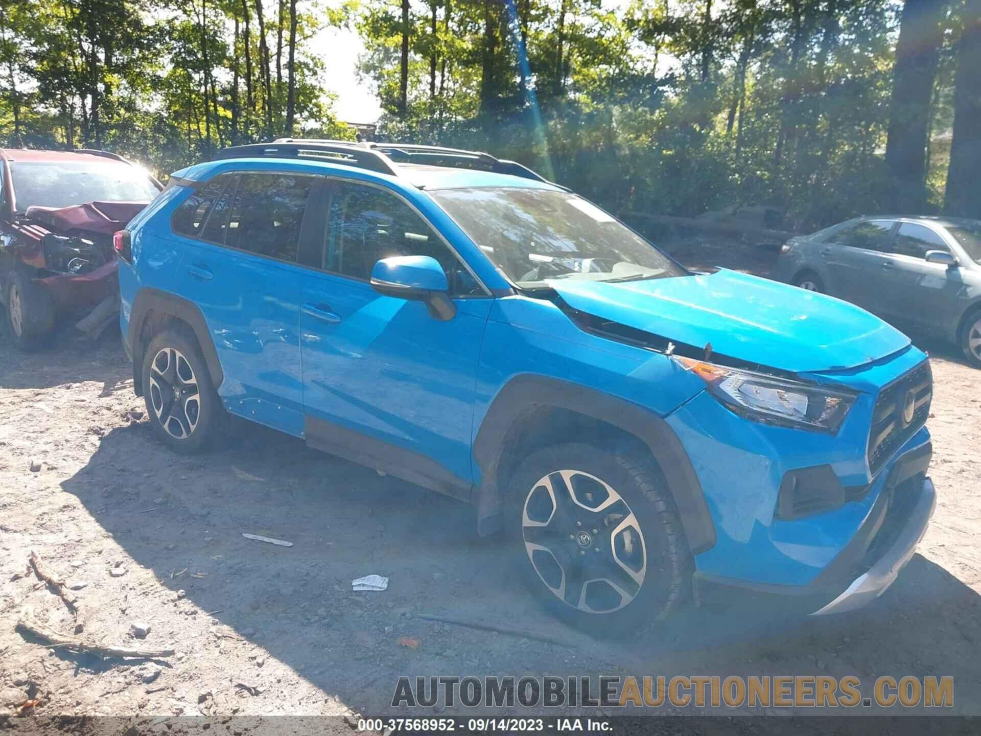 2T3J1RFV0KW042238 TOYOTA RAV4 2019