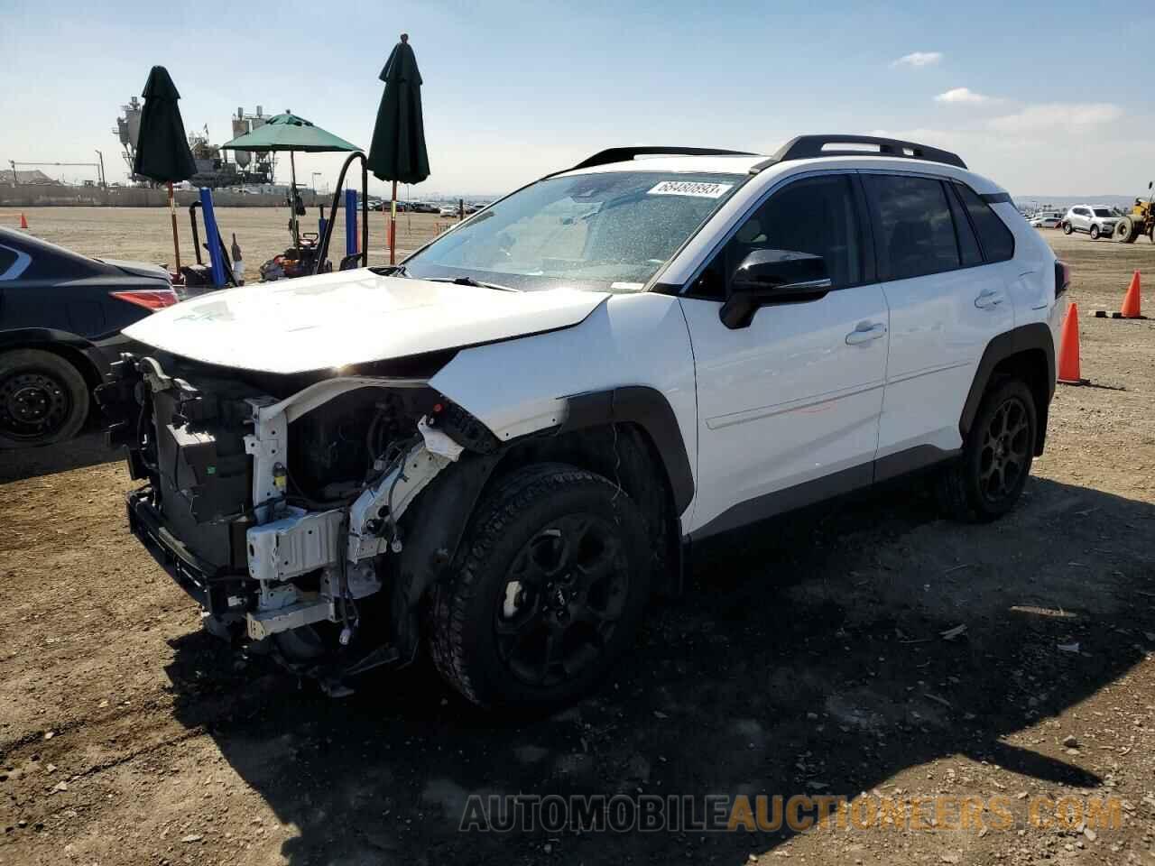 2T3J1RFV0LC083178 TOYOTA RAV4 2020