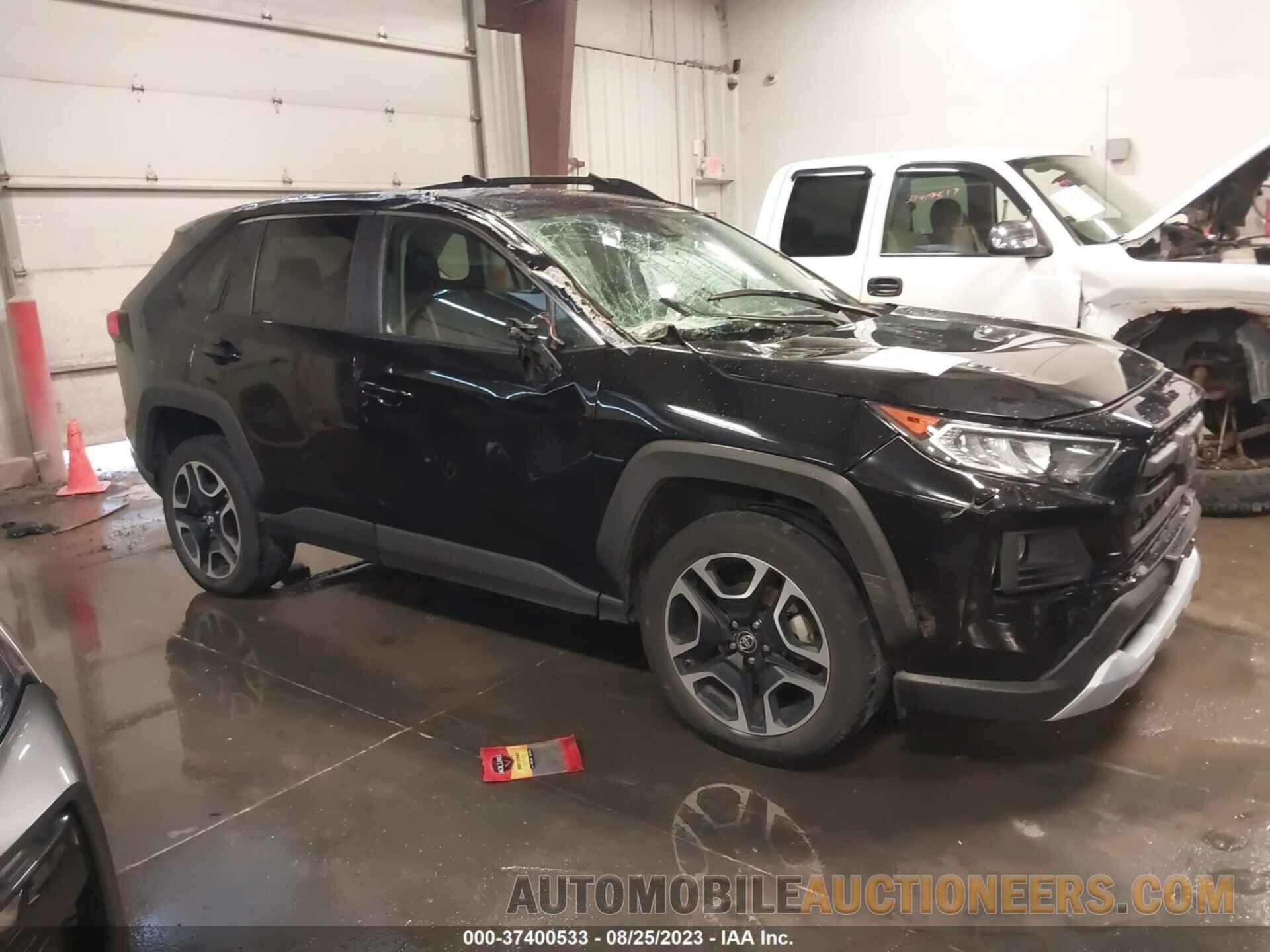 2T3J1RFV1KC052892 TOYOTA RAV4 2019