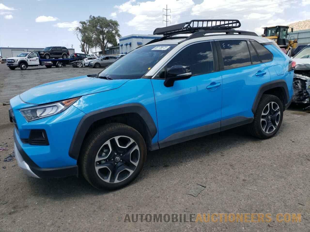 2T3J1RFV1KW013606 TOYOTA RAV4 2019