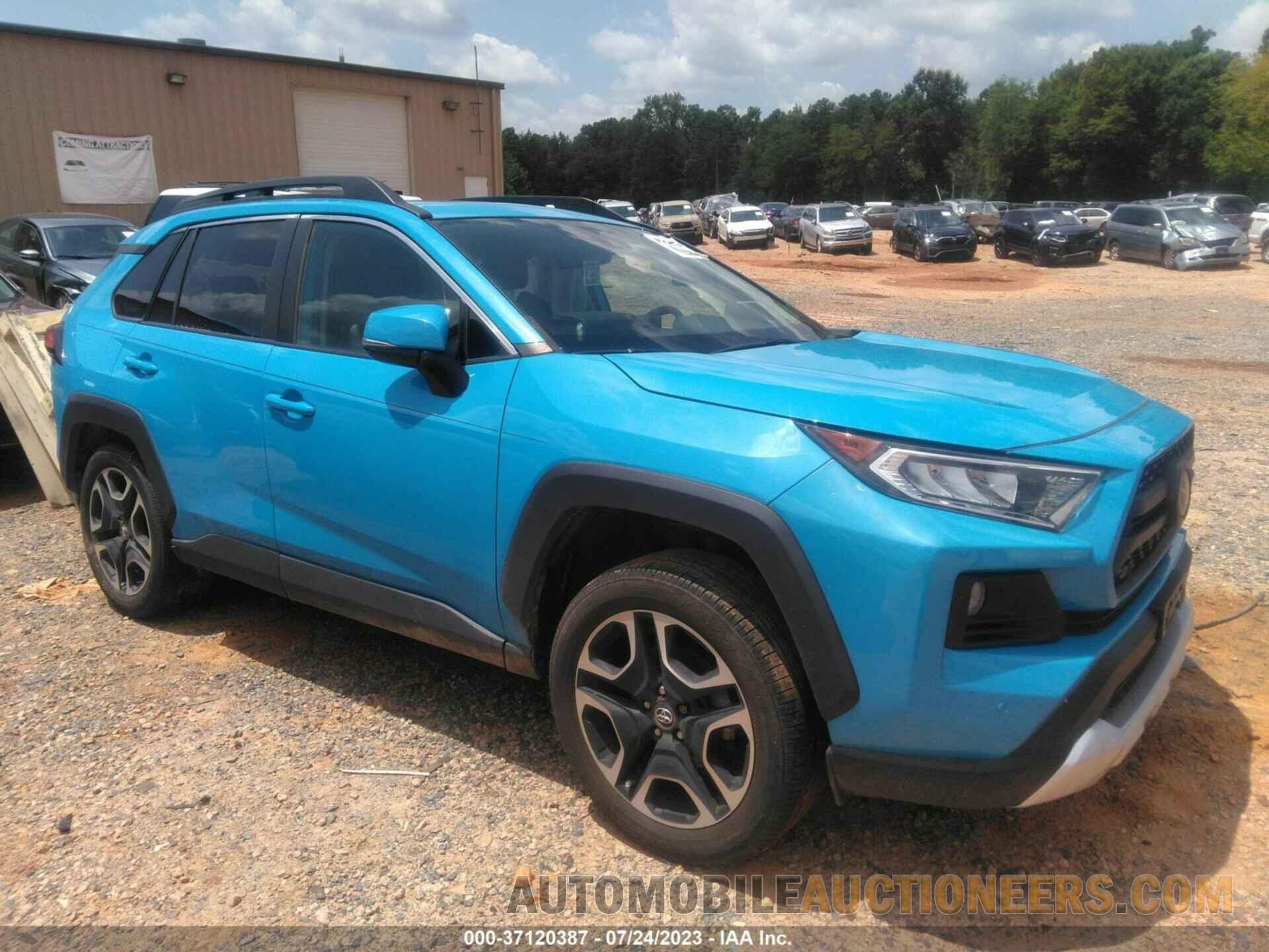 2T3J1RFV1KW023617 TOYOTA RAV4 2019