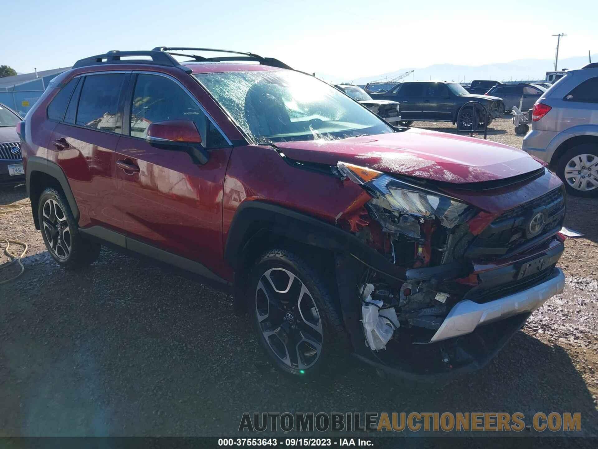 2T3J1RFV1KW025464 TOYOTA RAV4 2019