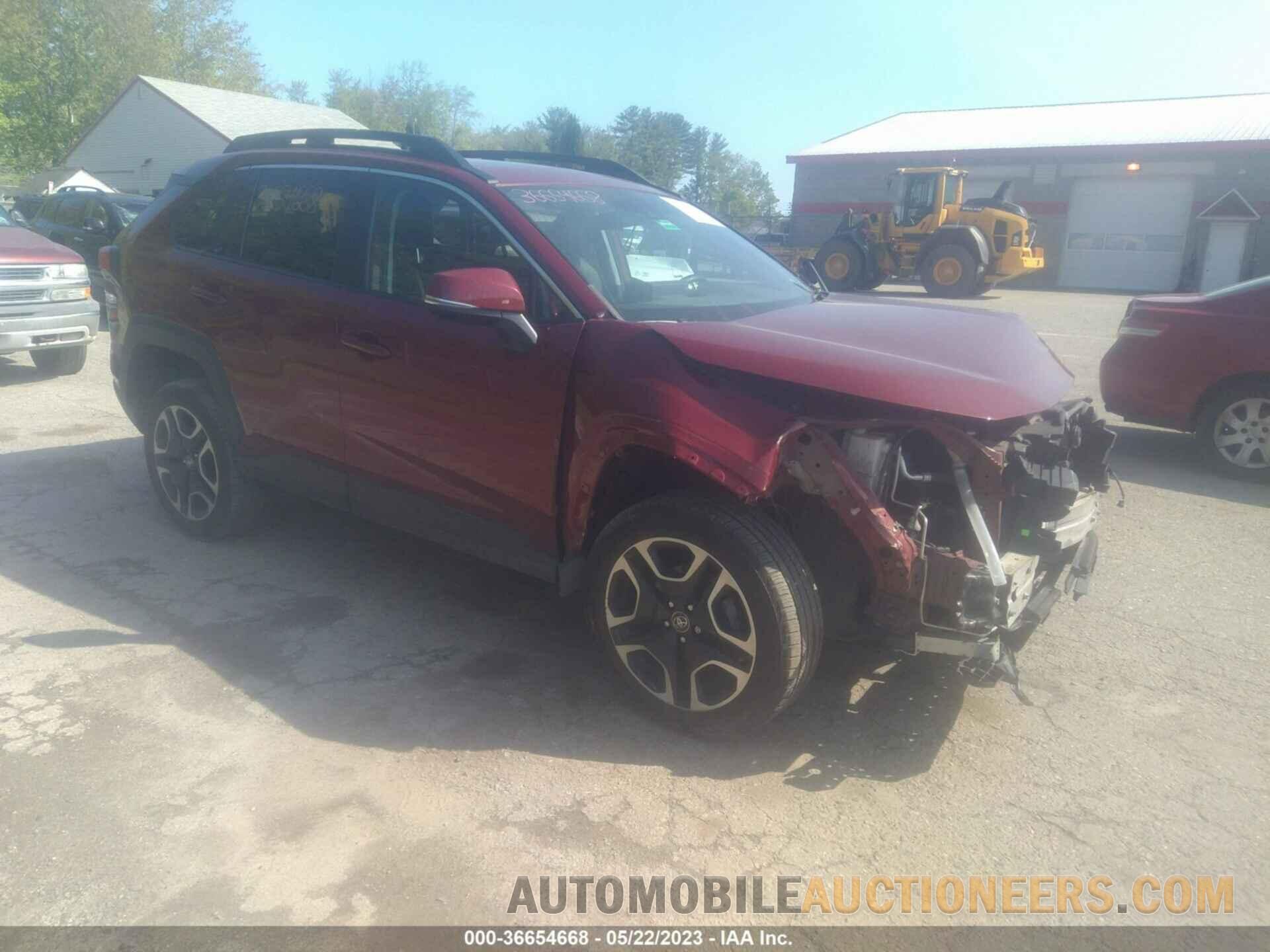 2T3J1RFV1KW038585 TOYOTA RAV4 2019