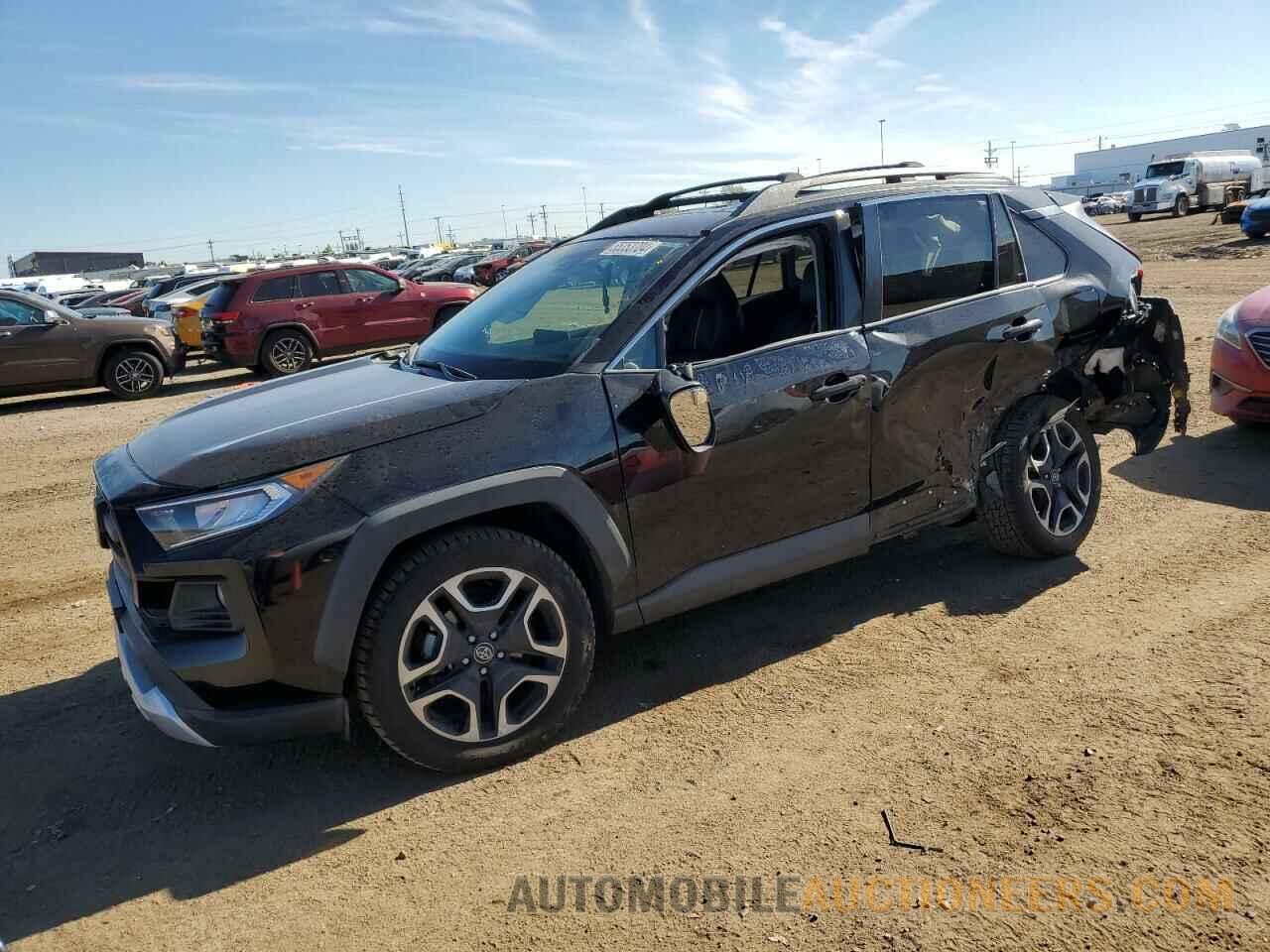 2T3J1RFV2LC070206 TOYOTA RAV4 2020