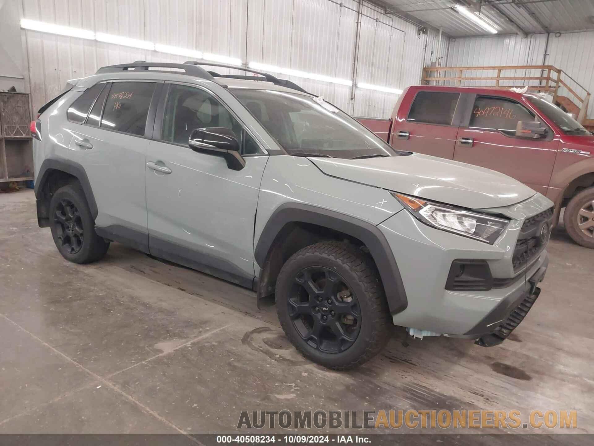 2T3J1RFV2LC083537 TOYOTA RAV4 2020