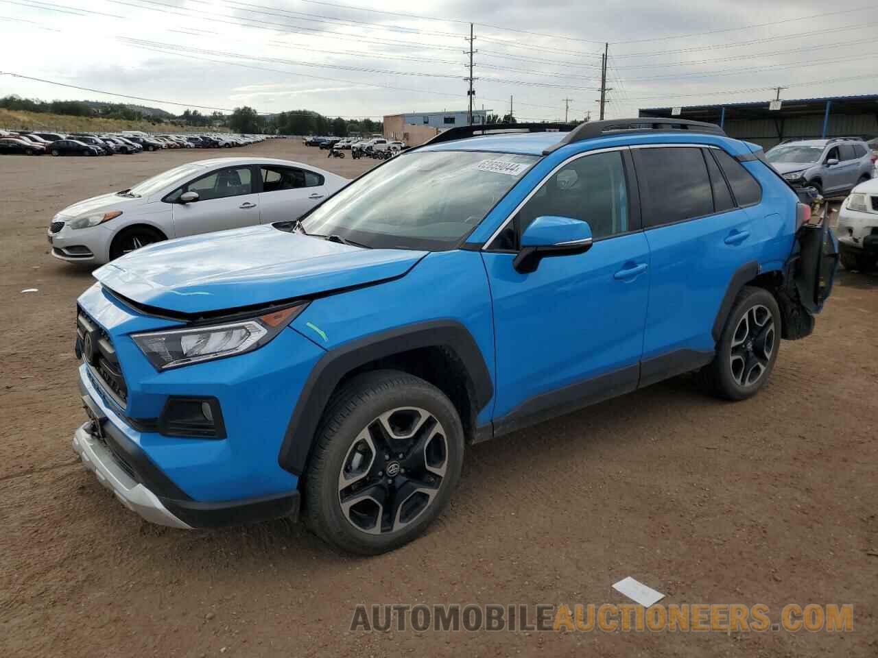 2T3J1RFV3KC001586 TOYOTA RAV4 2019