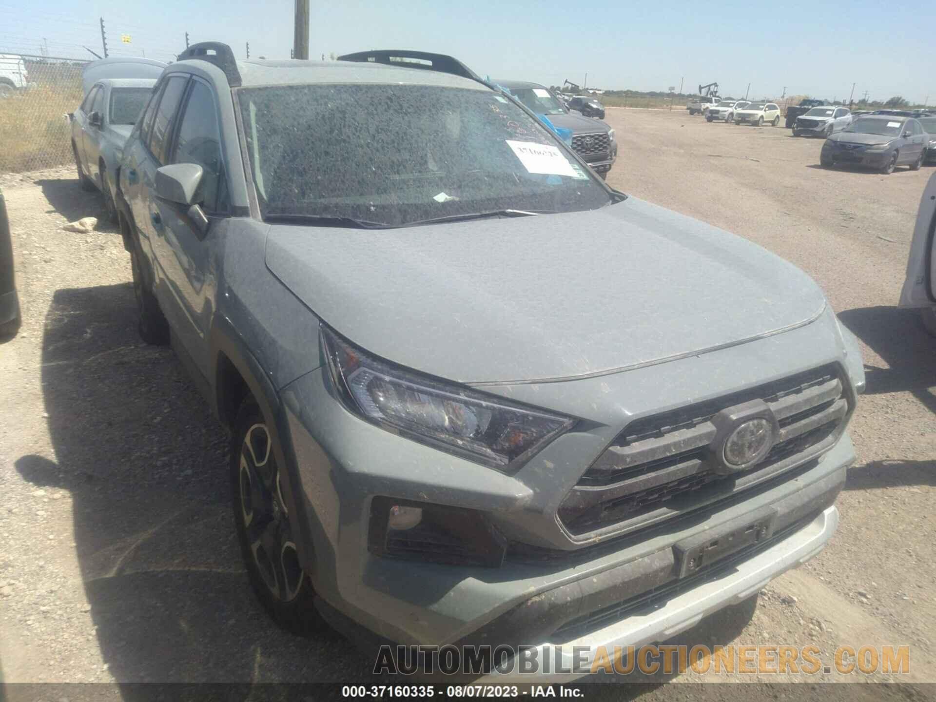 2T3J1RFV3KC036130 TOYOTA RAV4 2019