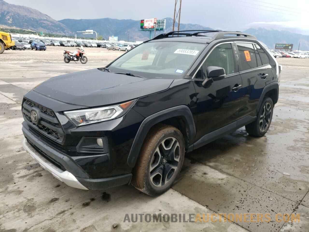 2T3J1RFV3KW003241 TOYOTA RAV4 2019