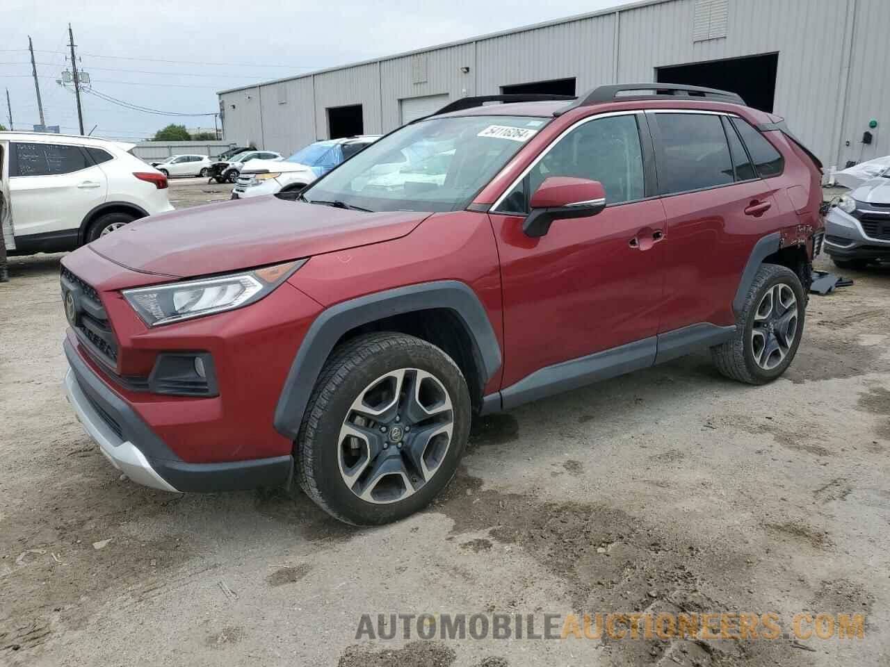 2T3J1RFV3KW021142 TOYOTA RAV4 2019