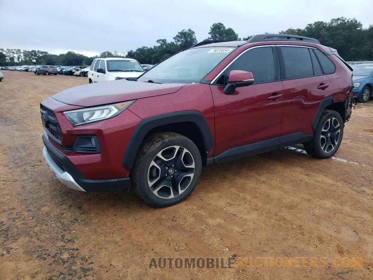 2T3J1RFV3KW030472 TOYOTA RAV4 2019