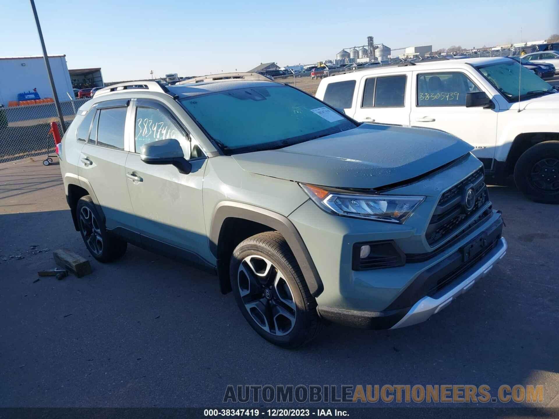 2T3J1RFV3KW055534 TOYOTA RAV4 2019