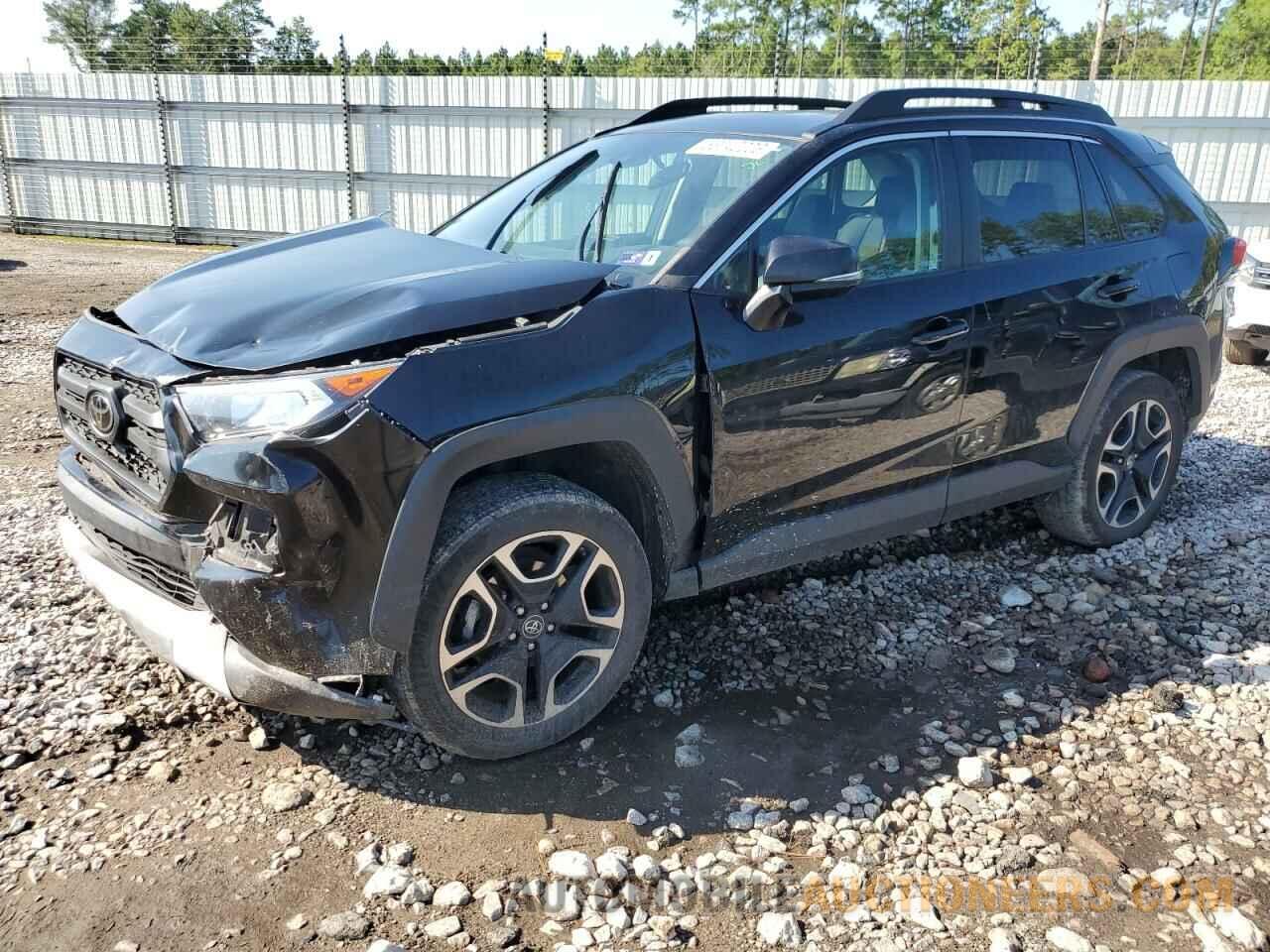 2T3J1RFV5KW009719 TOYOTA RAV4 2019