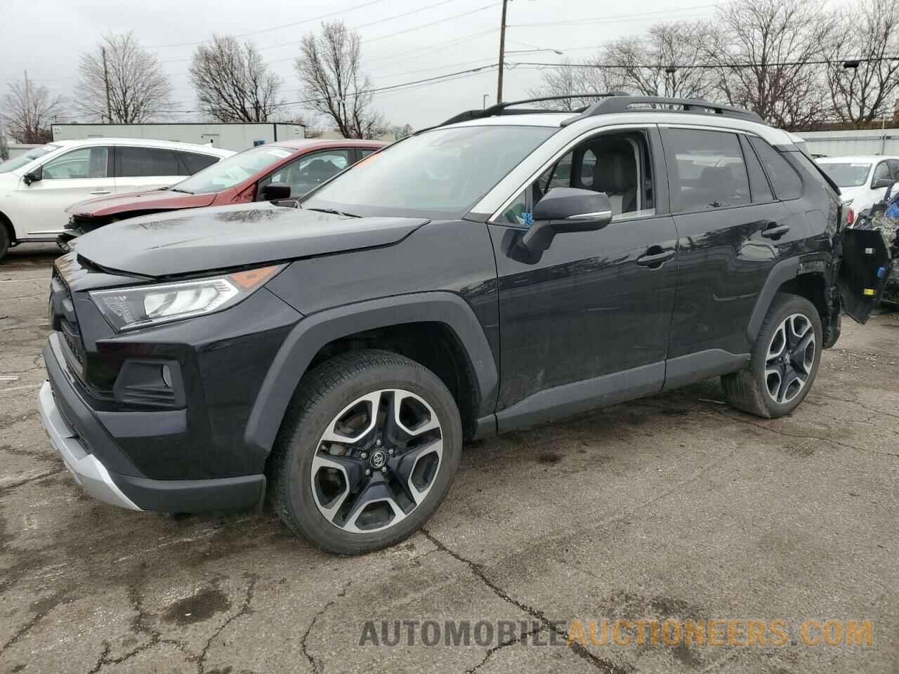 2T3J1RFV5KW010479 TOYOTA RAV4 2019