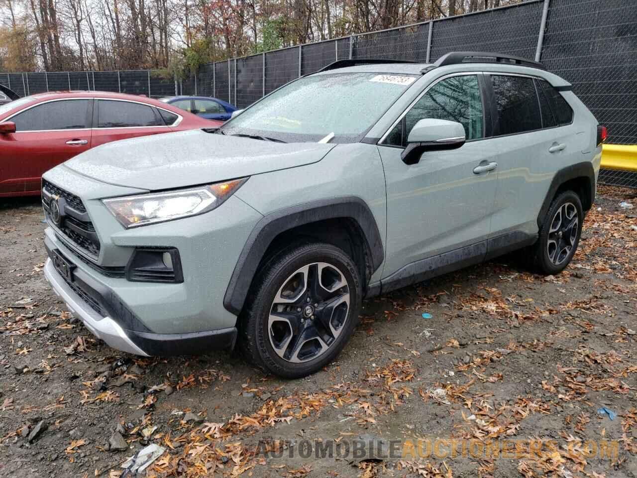 2T3J1RFV5KW024379 TOYOTA RAV4 2019