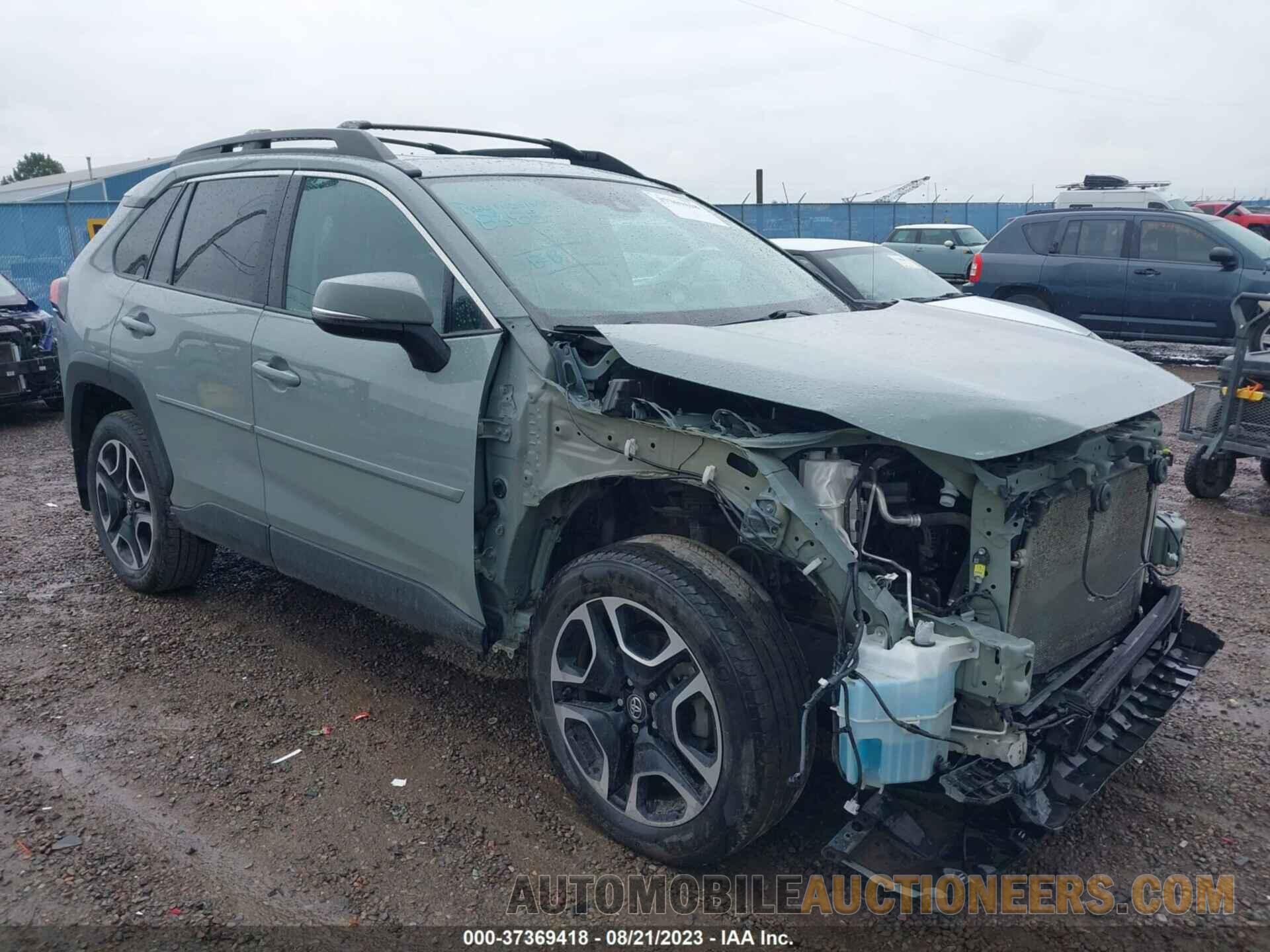 2T3J1RFV5KW037861 TOYOTA RAV4 2019