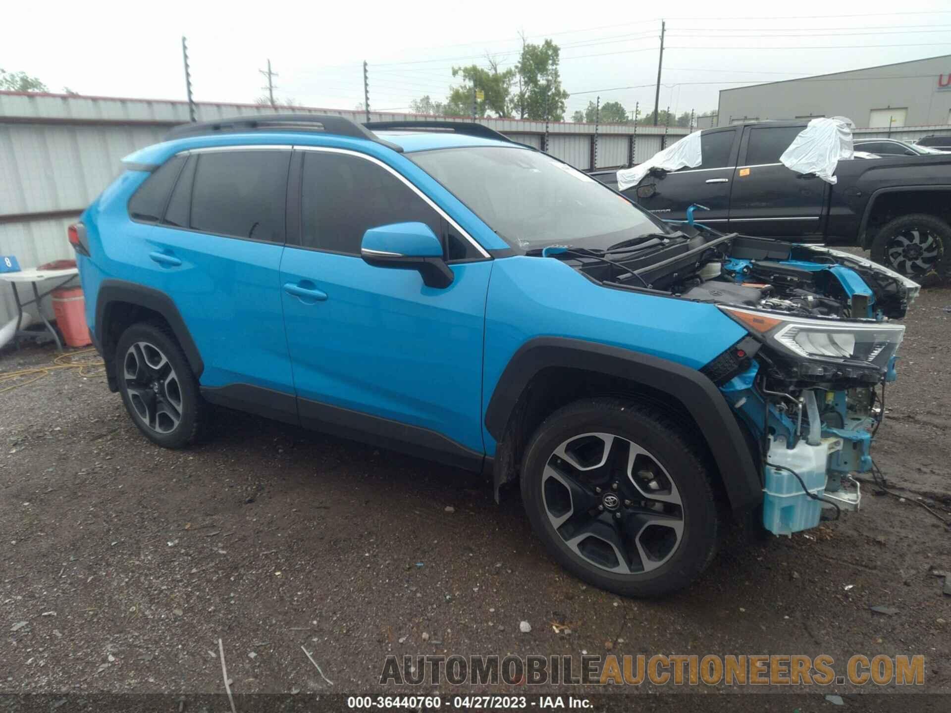 2T3J1RFV6KC013358 TOYOTA RAV4 2019