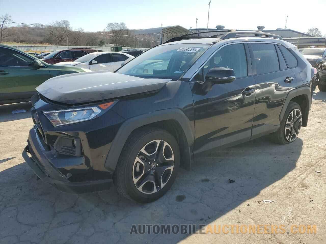 2T3J1RFV6KW008076 TOYOTA RAV4 2019