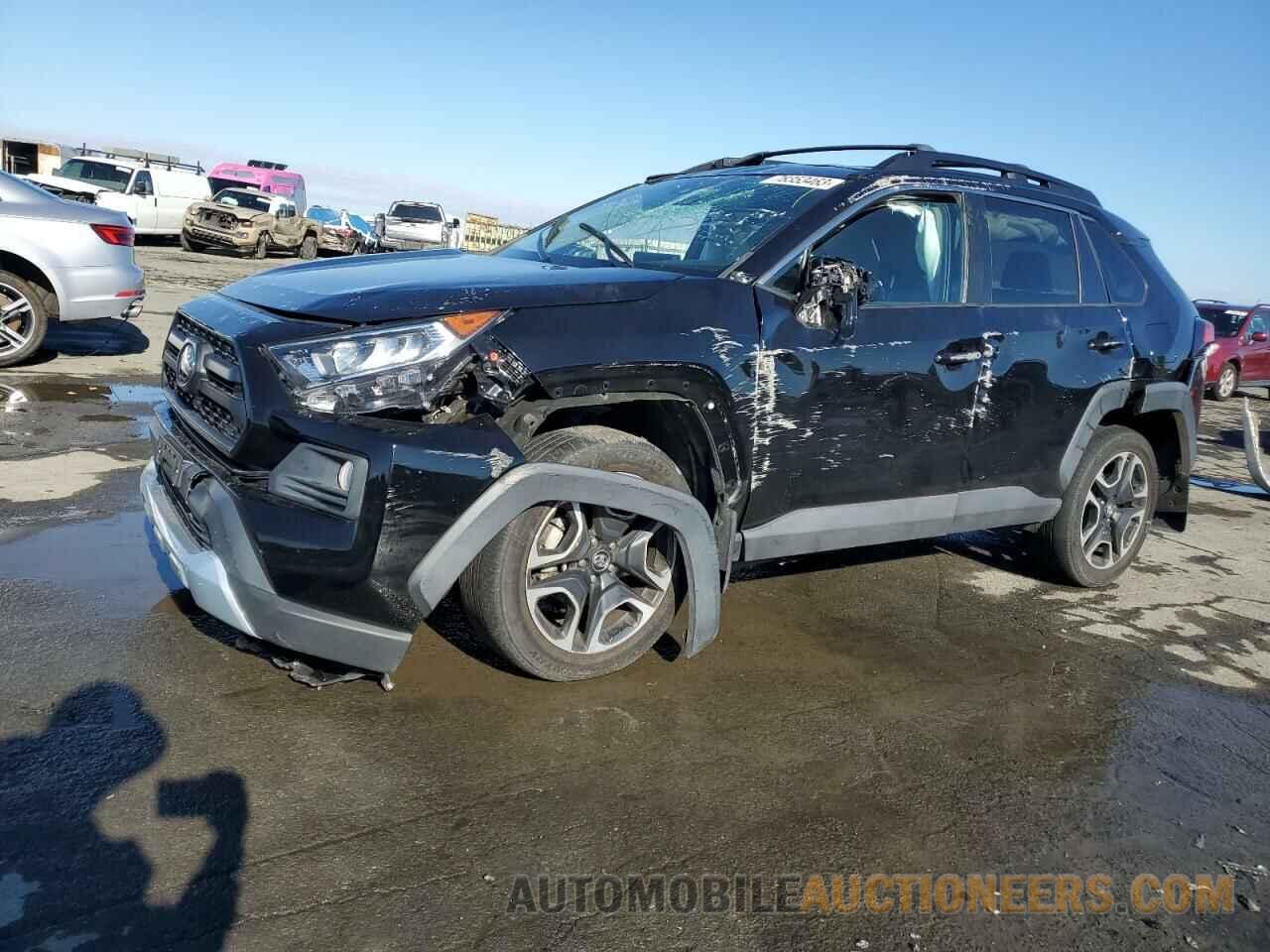 2T3J1RFV6KW016386 TOYOTA RAV4 2019