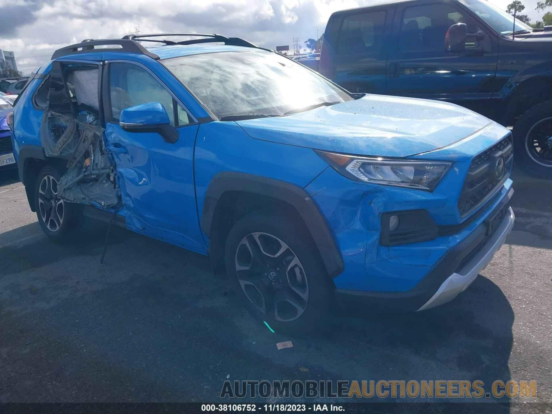 2T3J1RFV6KW027792 TOYOTA RAV4 2019