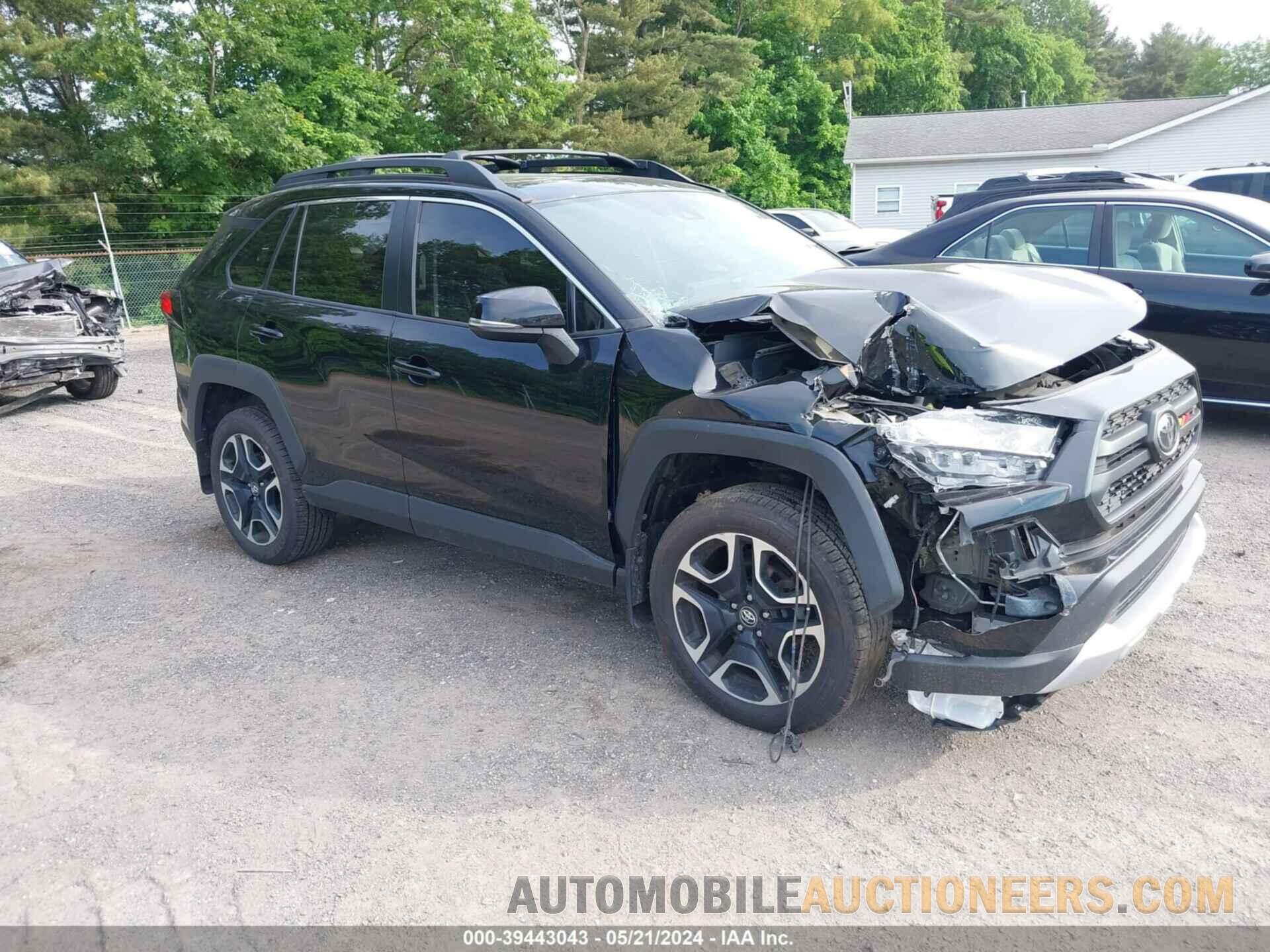 2T3J1RFV6KW042938 TOYOTA RAV4 2019