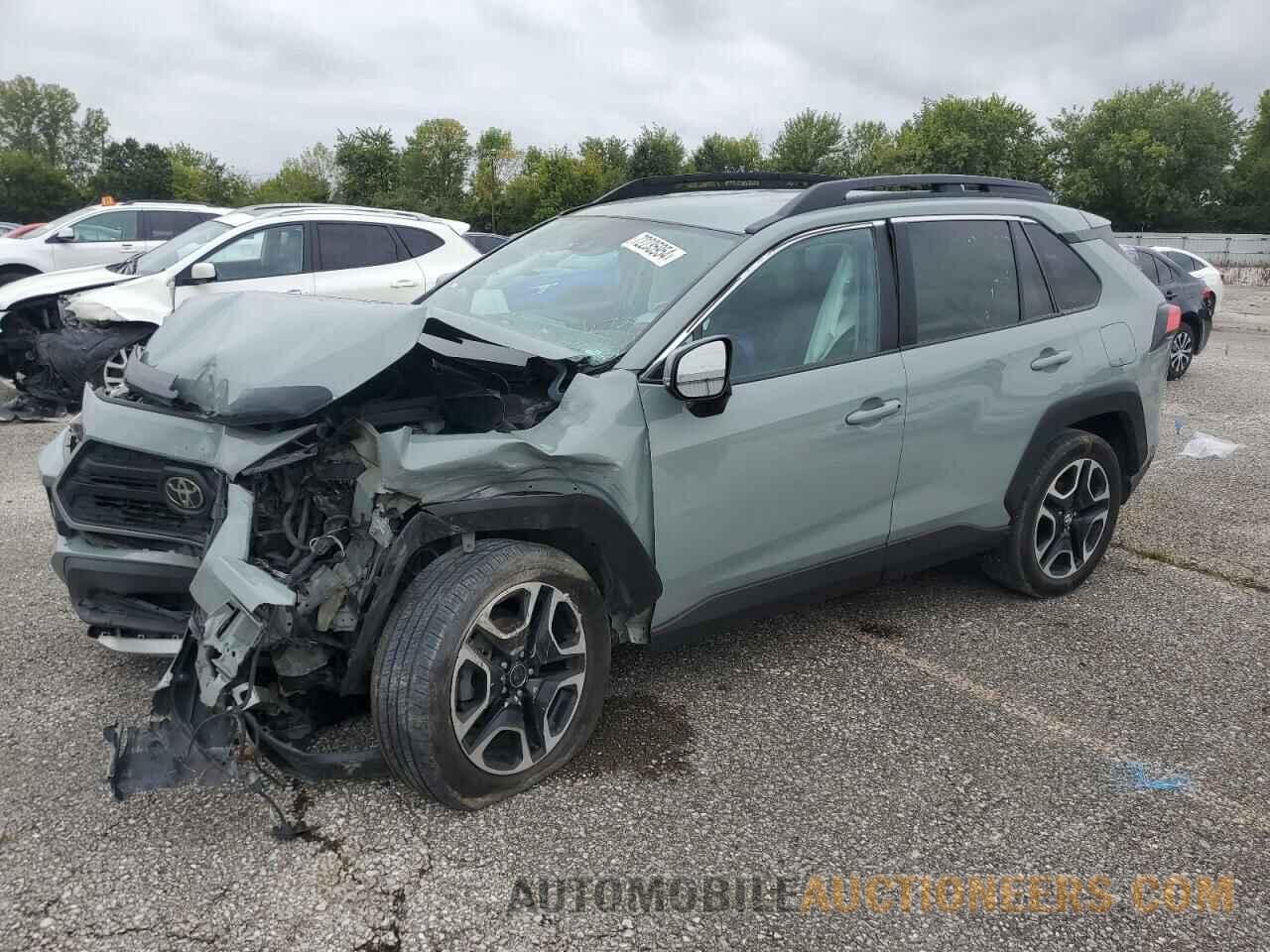 2T3J1RFV6LC074260 TOYOTA RAV4 2020