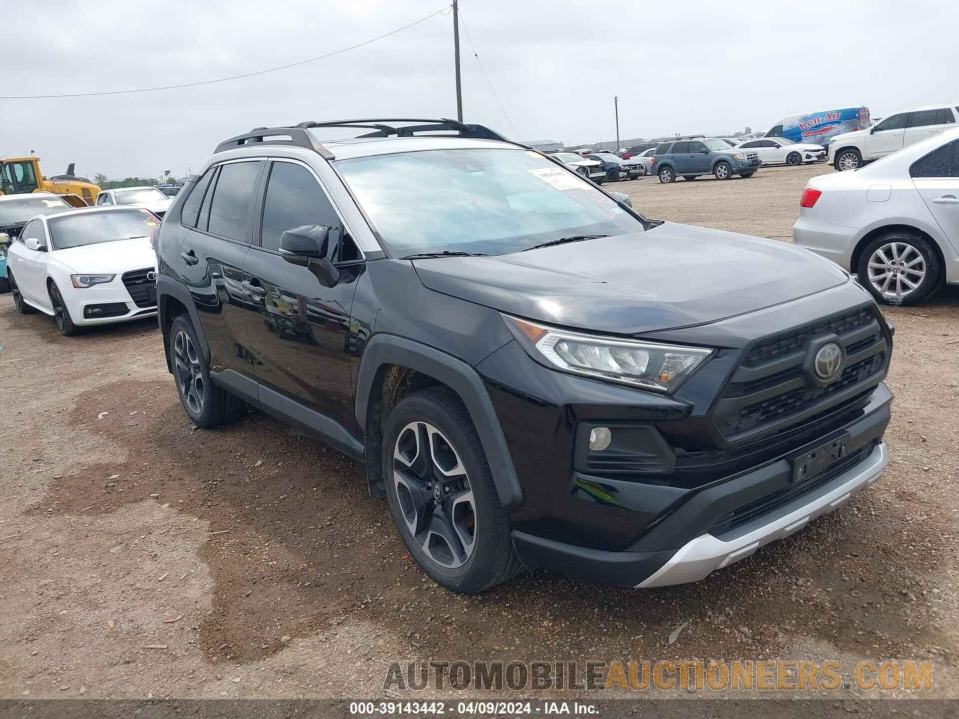 2T3J1RFV7KW034413 TOYOTA RAV4 2019