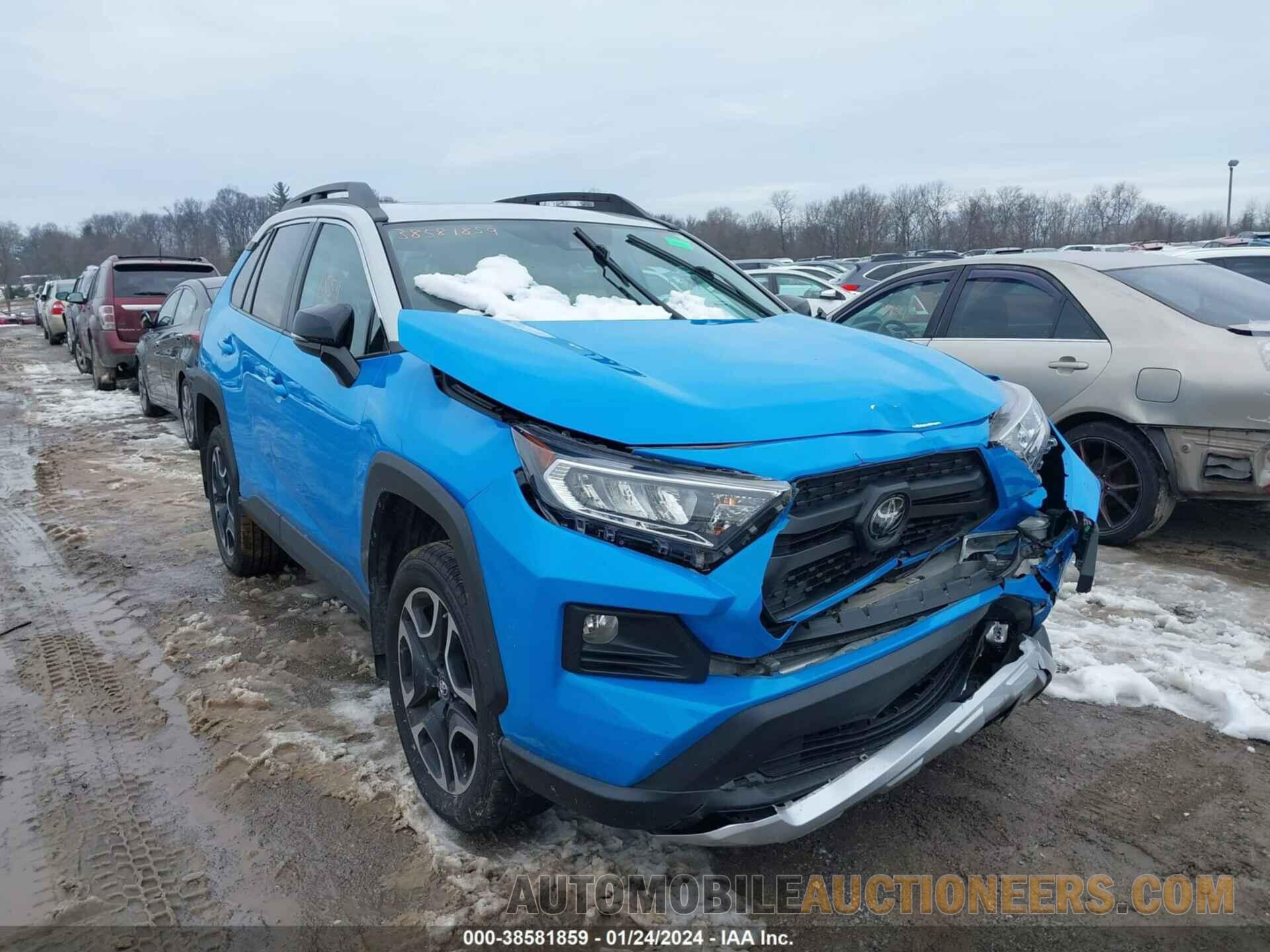 2T3J1RFV8KC011420 TOYOTA RAV4 2019