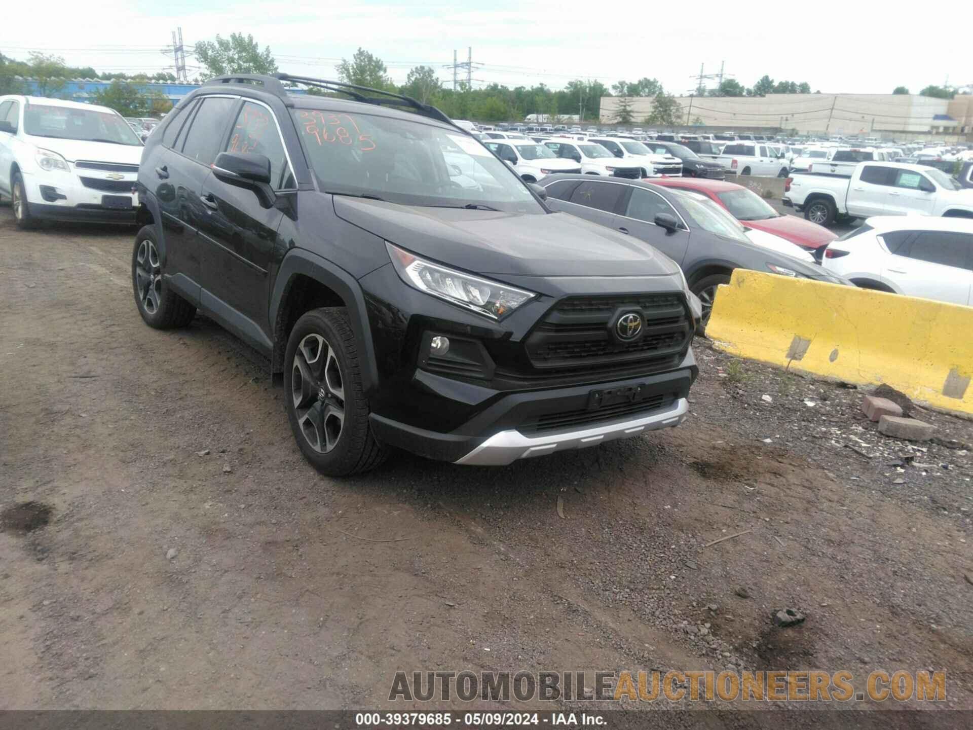 2T3J1RFV8KW009360 TOYOTA RAV4 2019