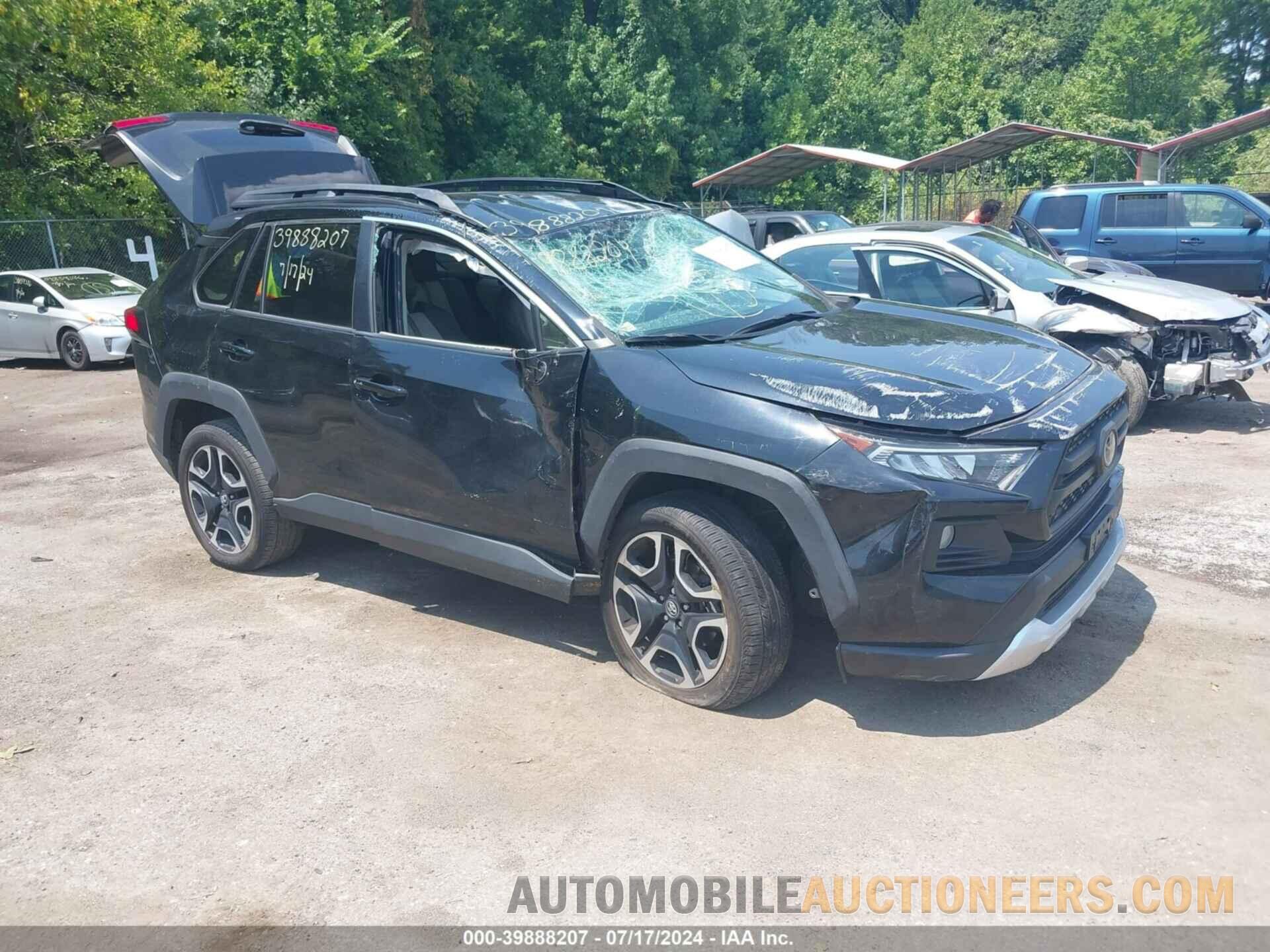 2T3J1RFV9KC003360 TOYOTA RAV4 2019