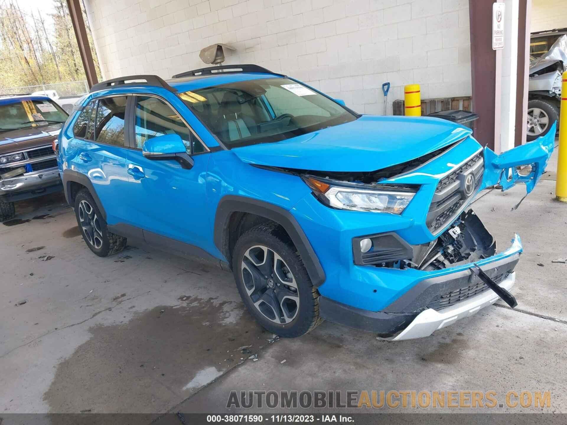 2T3J1RFV9KW019721 TOYOTA RAV4 2019