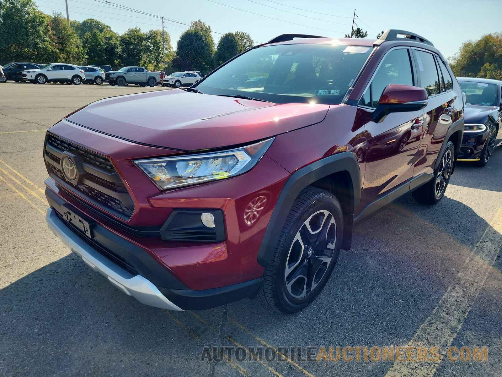 2T3J1RFV9KW029102 Toyota RAV4 Ad 2019