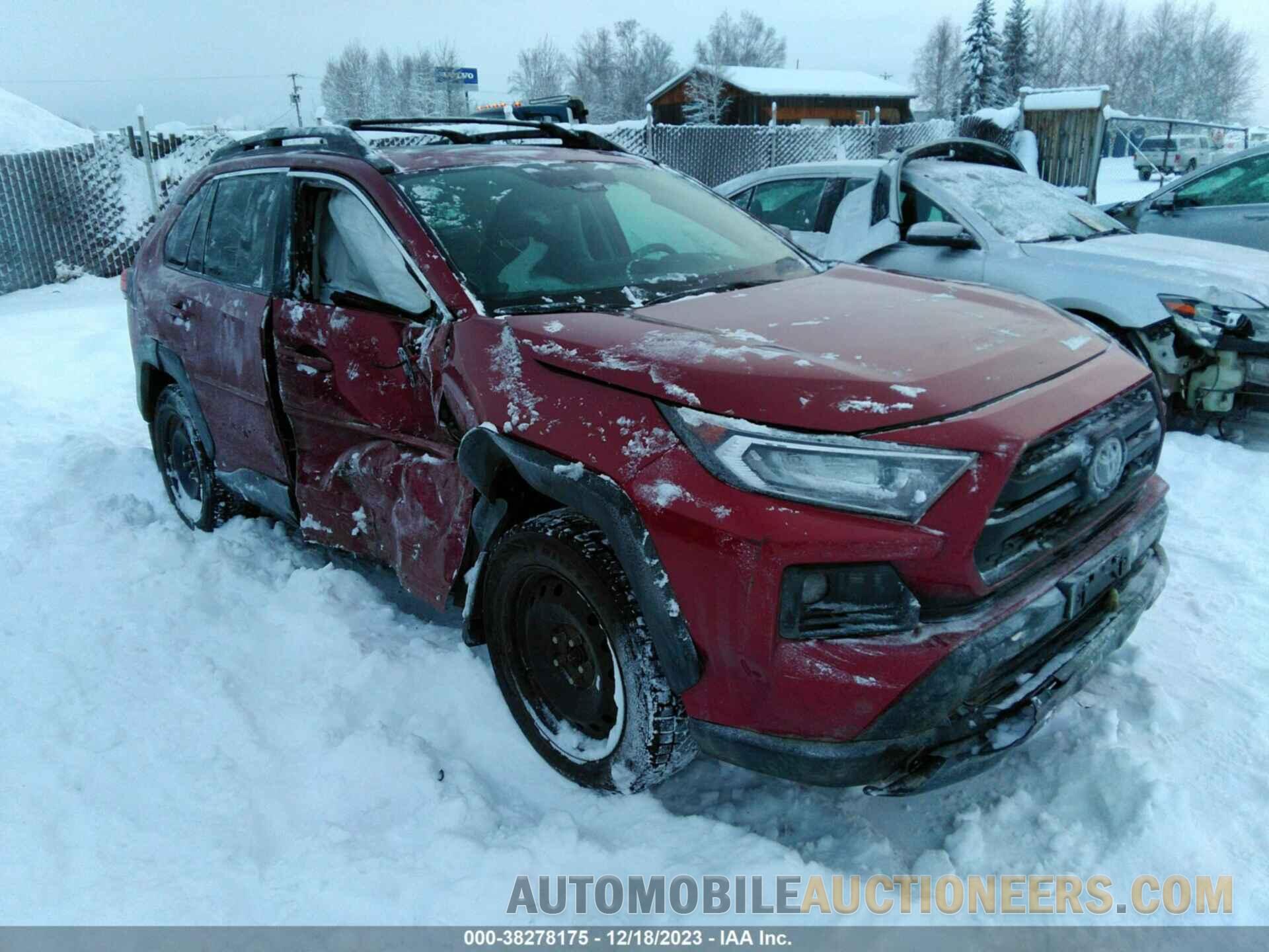 2T3J1RFV9LC080652 TOYOTA RAV4 2020