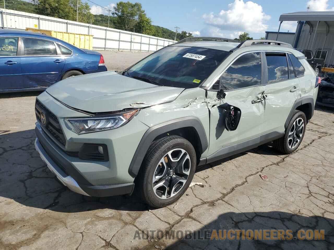 2T3J1RFV9MW162123 TOYOTA RAV4 2021