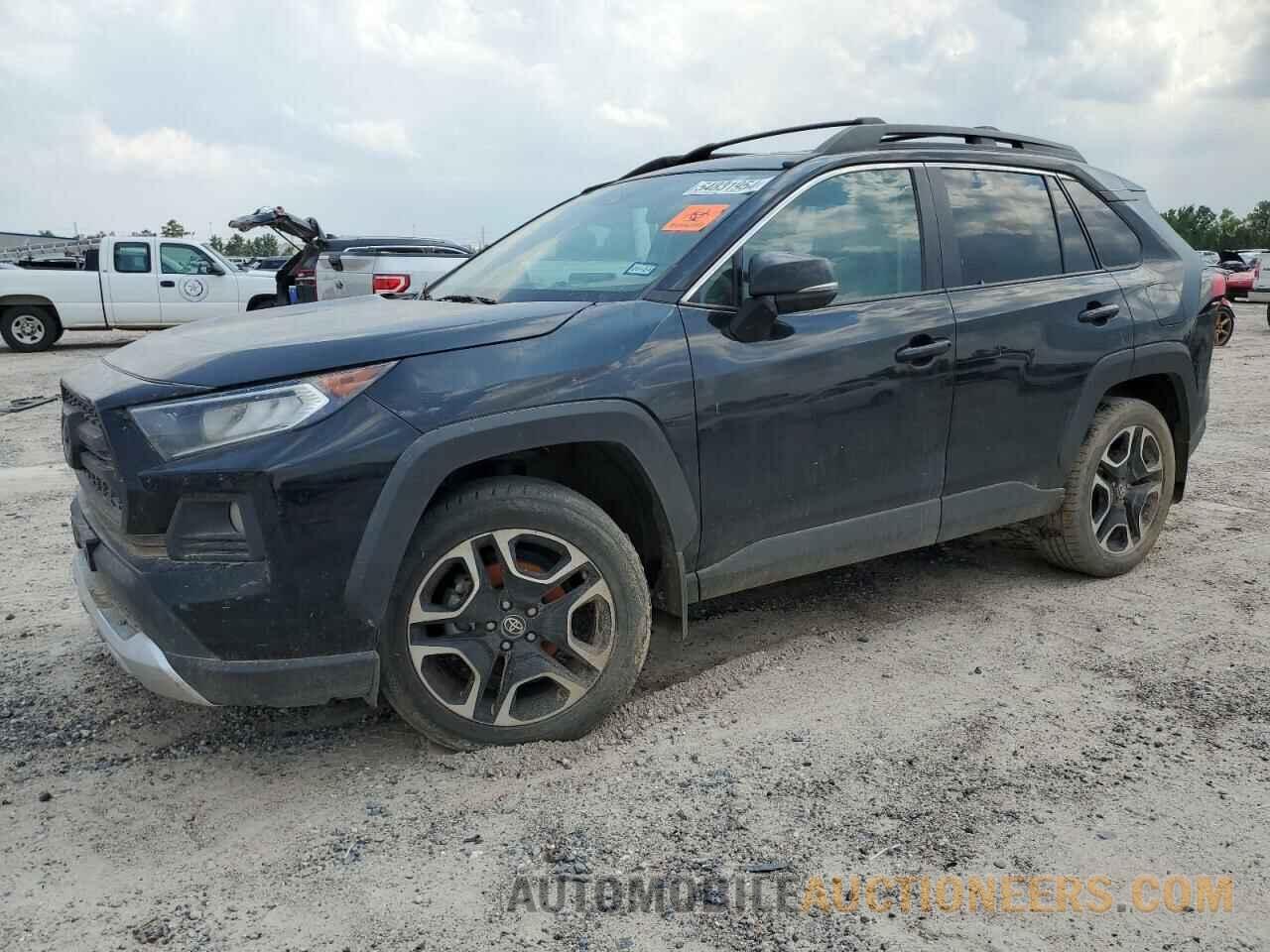 2T3J1RFV9MW215449 TOYOTA RAV4 2021