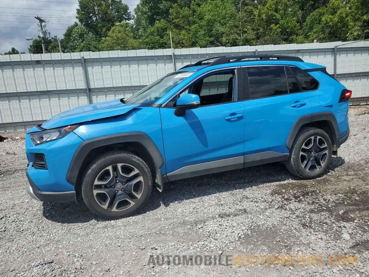 2T3J1RFVXKW003107 TOYOTA RAV4 2019