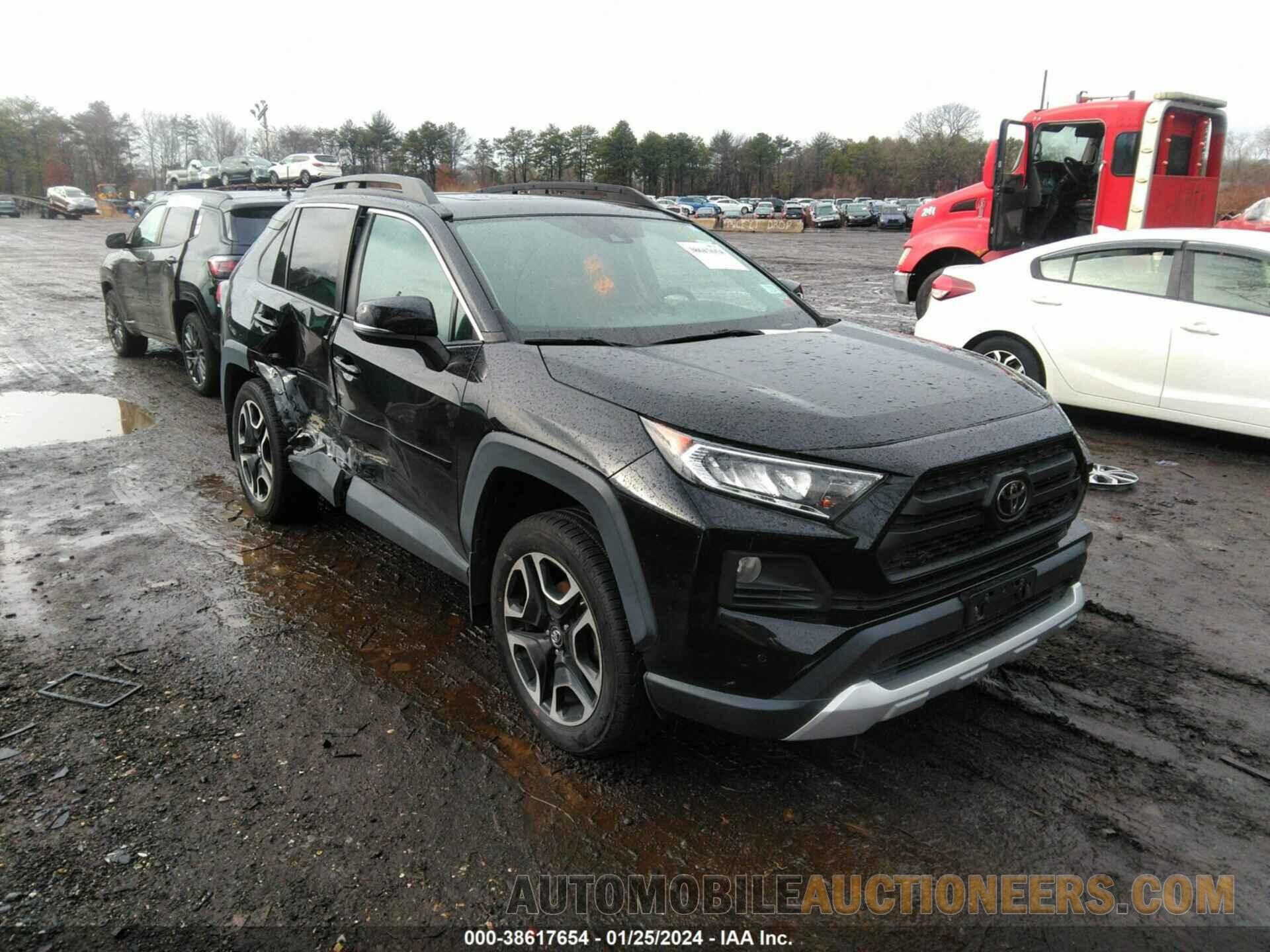 2T3J1RFVXKW005651 TOYOTA RAV4 2019