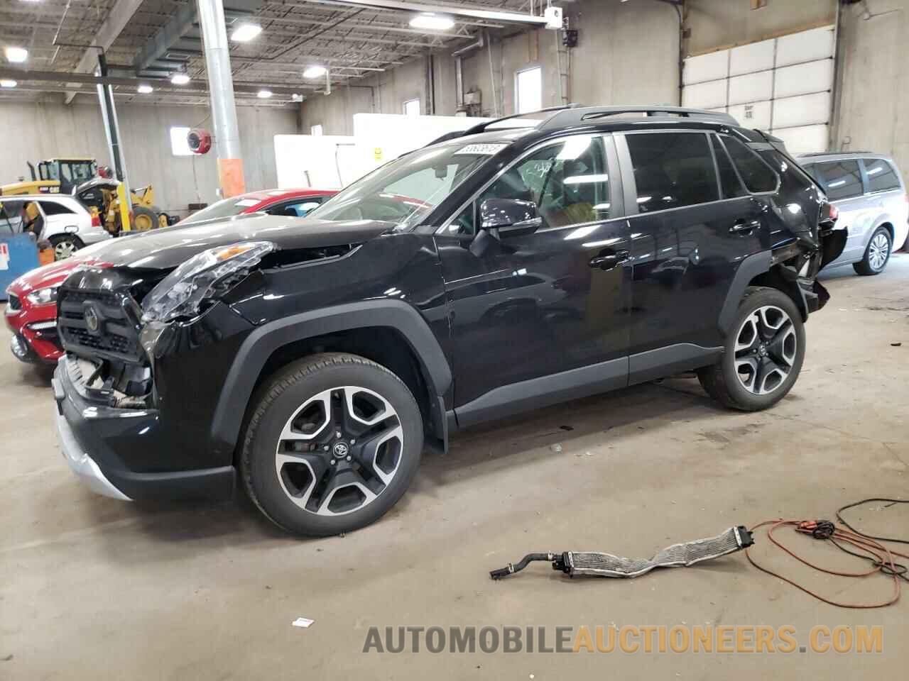 2T3J1RFVXKW026046 TOYOTA RAV4 2019