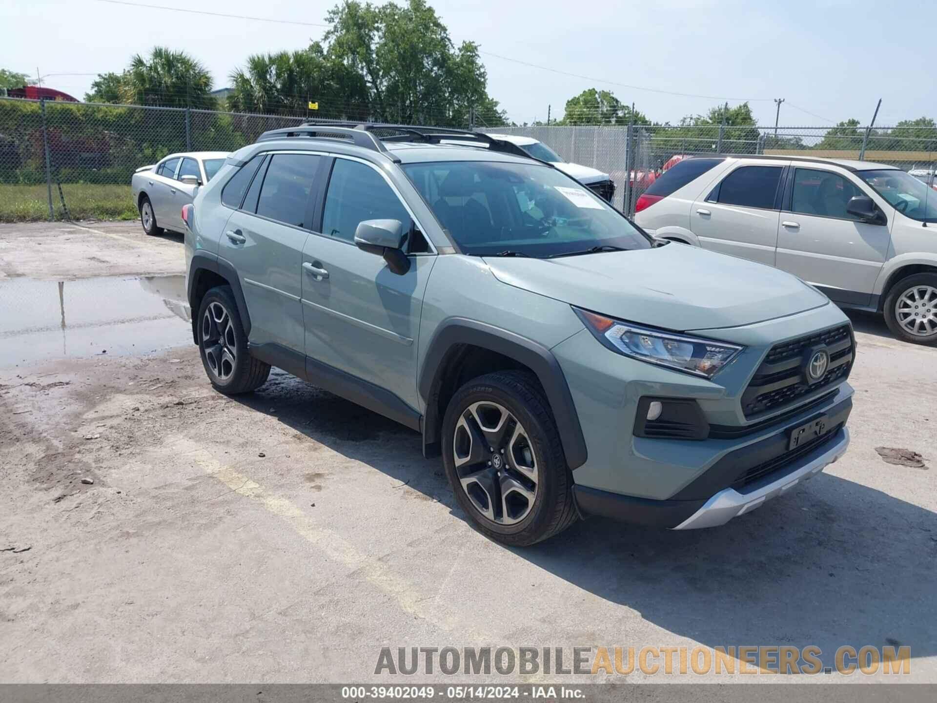 2T3J1RFVXKW027648 TOYOTA RAV4 2019