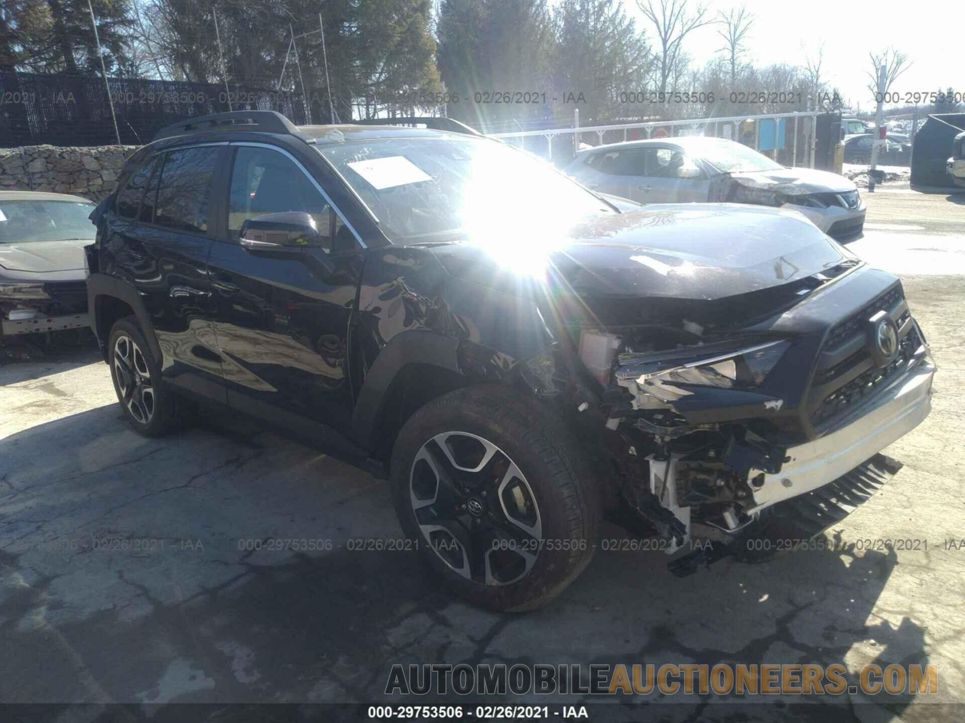 2T3J1RFVXMW154466 TOYOTA RAV4 2021