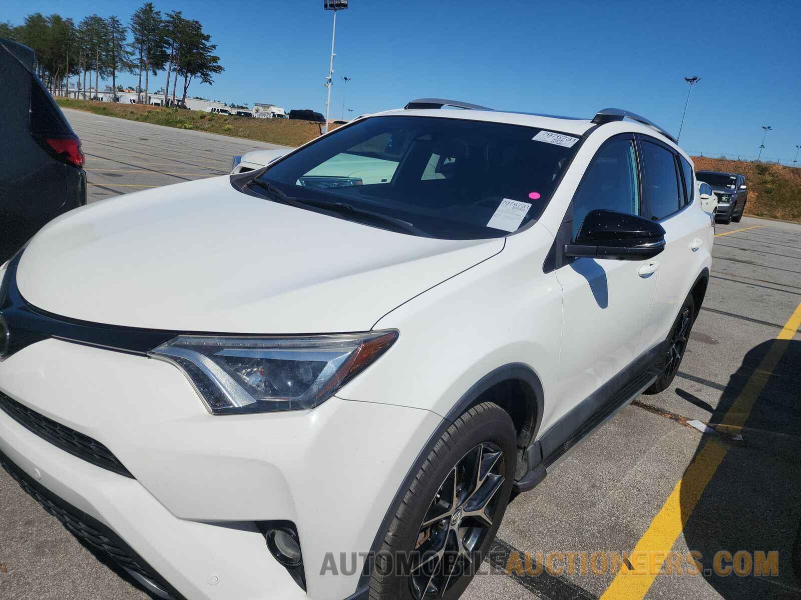 2T3JFREV4HW658651 Toyota RAV4 2017