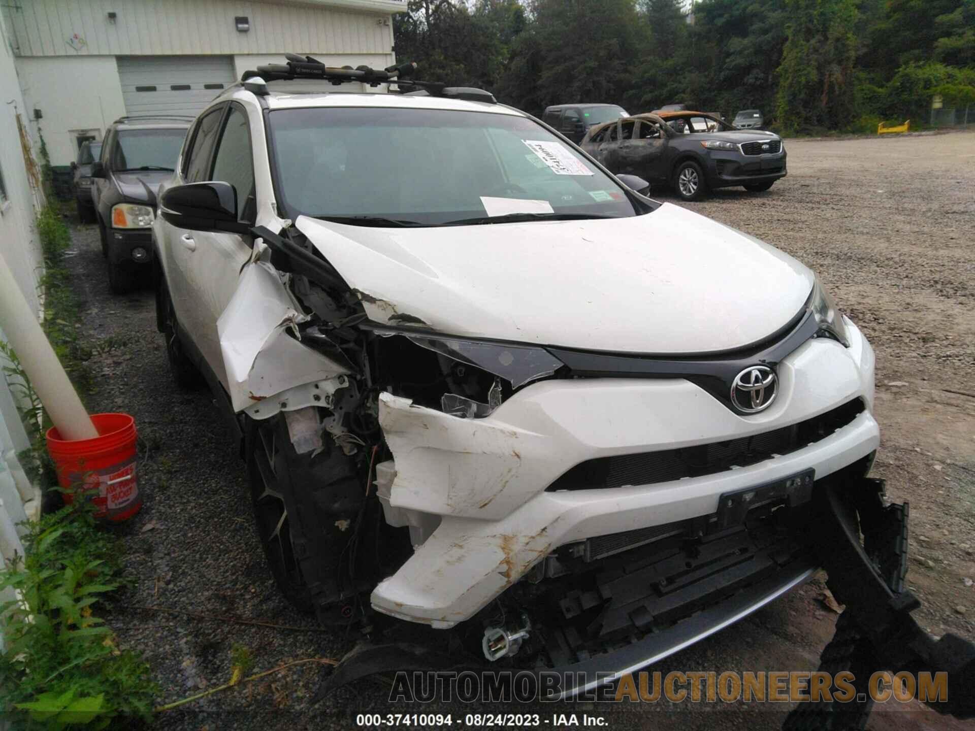 2T3JFREV5GW495975 TOYOTA RAV4 2016