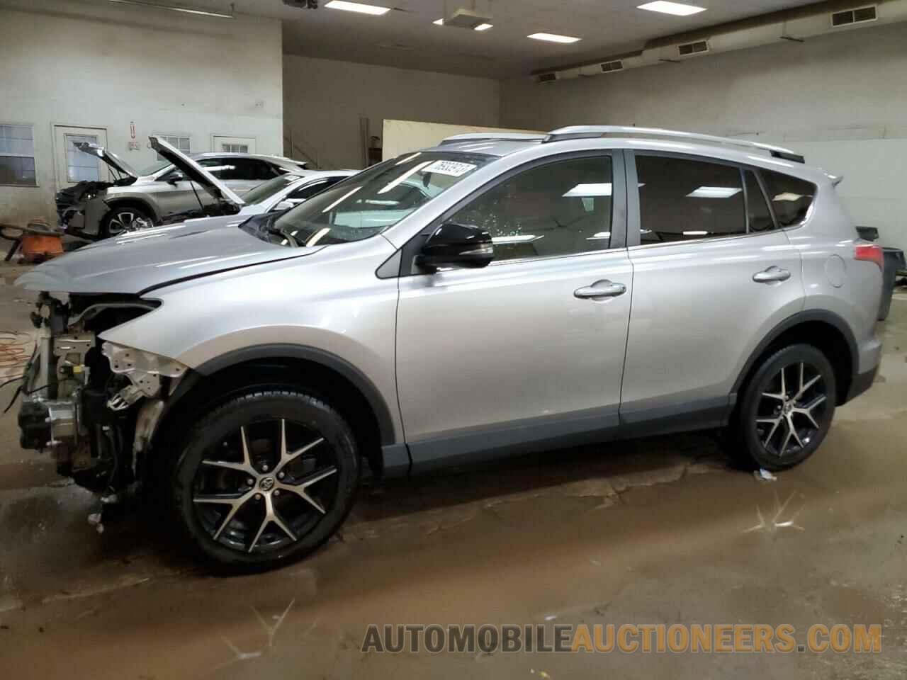 2T3JFREVXHW593899 TOYOTA RAV4 2017