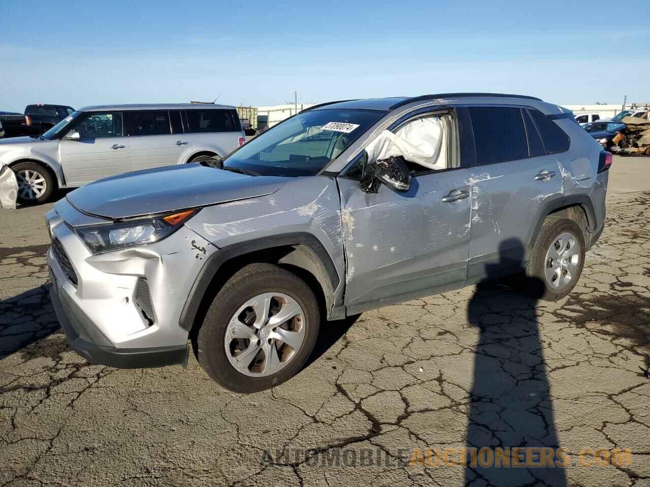 2T3K1RFV1LW082155 TOYOTA RAV4 2020