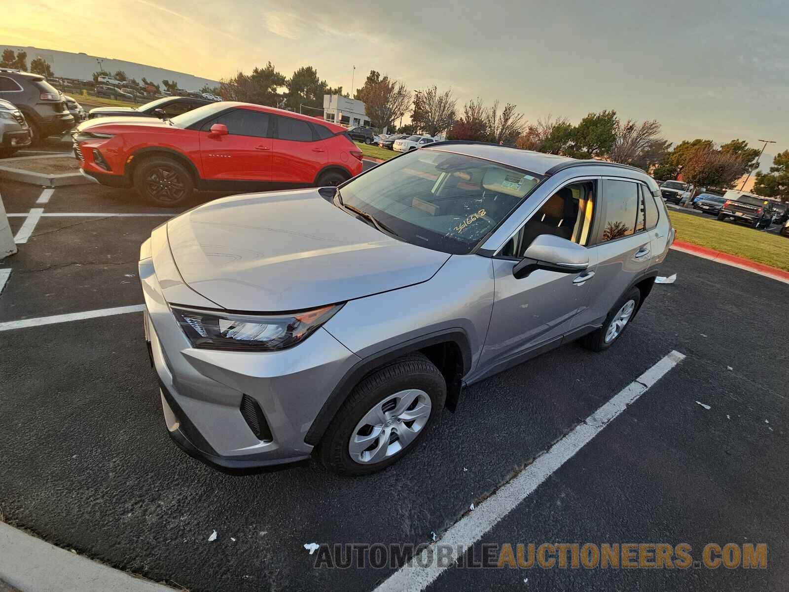 2T3K1RFV3MC107897 Toyota RAV4 2021