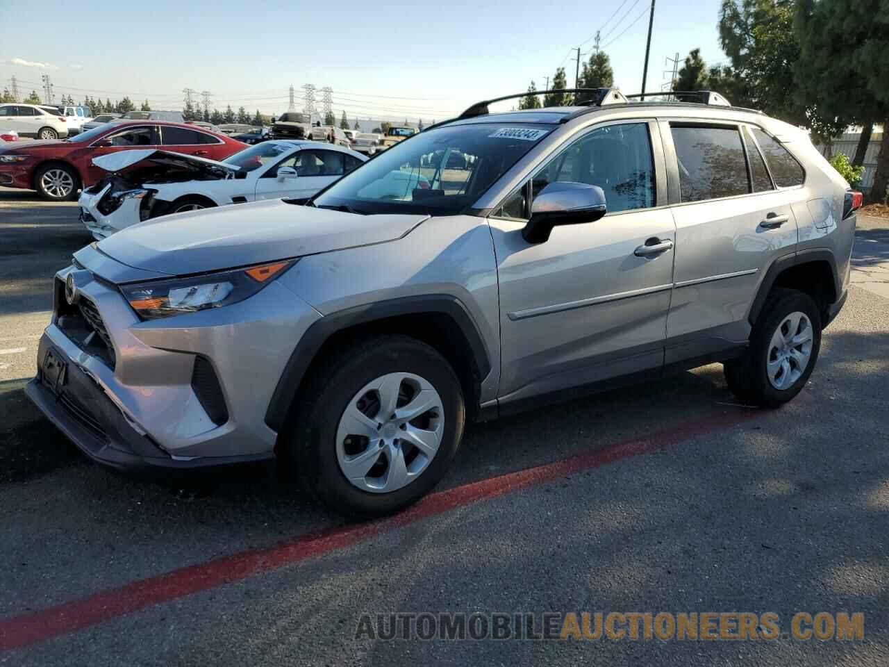 2T3K1RFVXKC017594 TOYOTA RAV4 2019