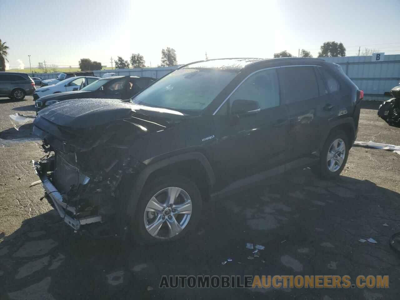 2T3MWRFV1MW127476 TOYOTA RAV4 2021